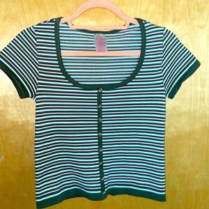 No boundaries size M 7/9 green striped short sleeve shirt